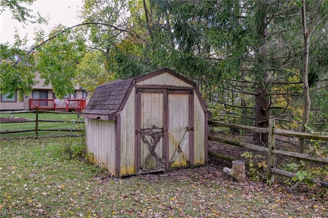 2684 Serra Vista Drive, Stow, OH 44224