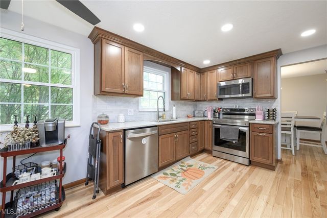 2684 Serra Vista Drive, Stow, OH 44224