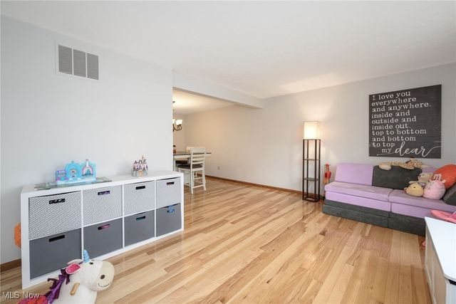 2684 Serra Vista Drive, Stow, OH 44224