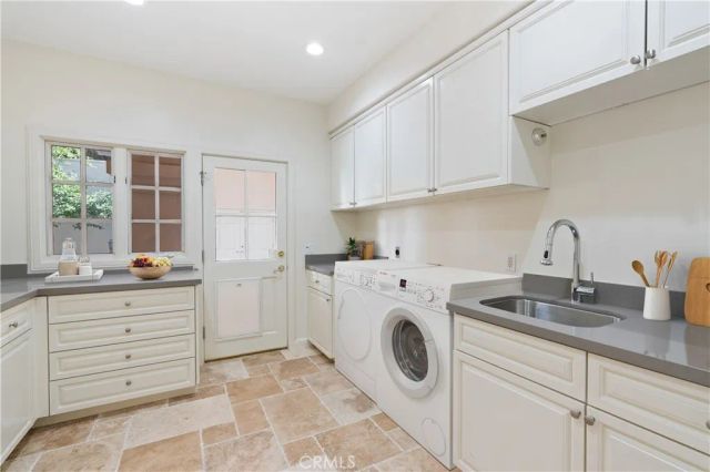 5081 E Copa De Oro Drive, Anaheim, CA 92807