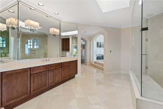 5081 E Copa De Oro Drive, Anaheim, CA 92807