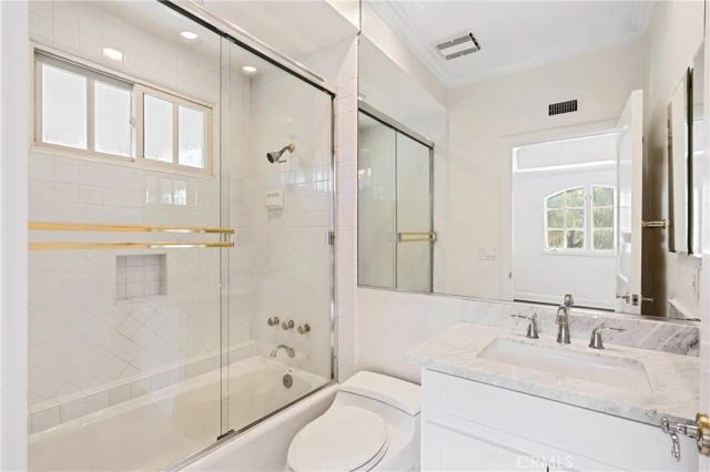 5081 E Copa De Oro Drive, Anaheim, CA 92807