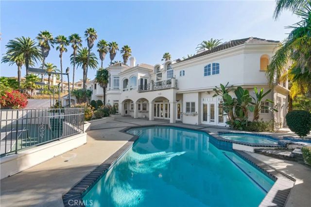 5081 E Copa De Oro Drive, Anaheim, CA 92807