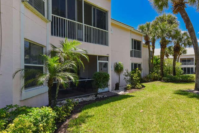 4105 Fairway Drive N, Jupiter, FL 33477