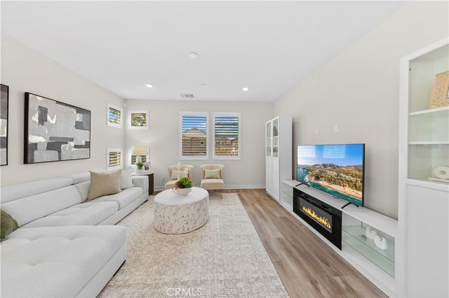 640 Athos, Lake Forest, CA 92630