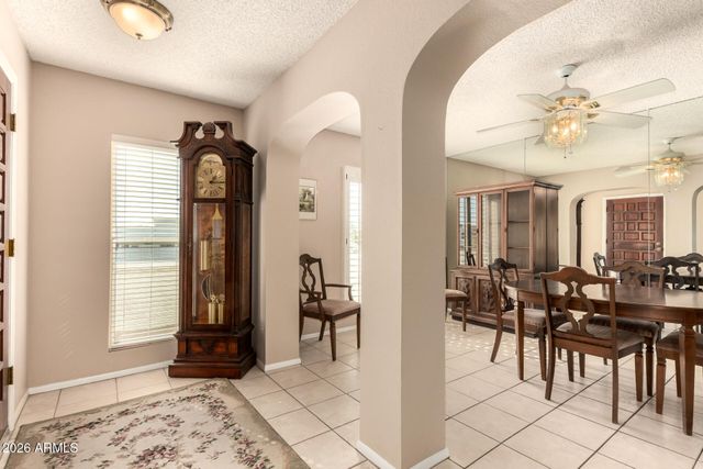 1302 E Rowlands Lane, Phoenix, AZ 85022