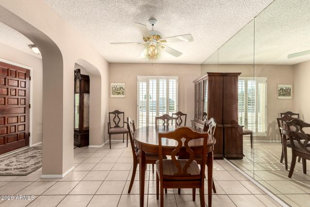 1302 E Rowlands Lane, Phoenix, AZ 85022