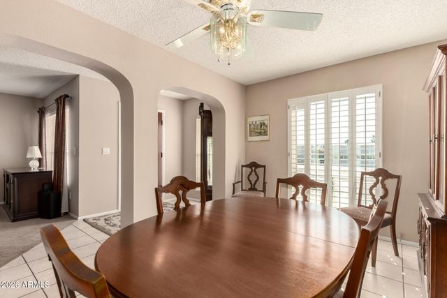 1302 E Rowlands Lane, Phoenix, AZ 85022