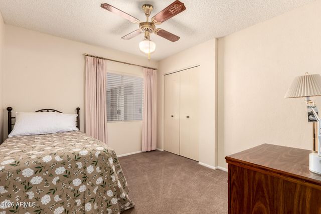 1302 E Rowlands Lane, Phoenix, AZ 85022