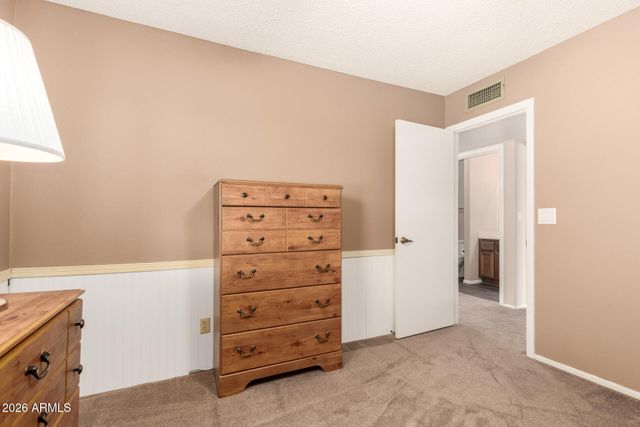 1302 E Rowlands Lane, Phoenix, AZ 85022