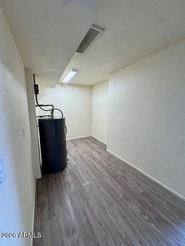 1302 E Rowlands Lane, Phoenix, AZ 85022