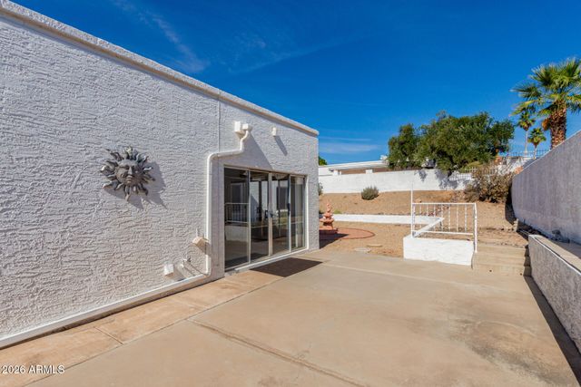 1302 E Rowlands Lane, Phoenix, AZ 85022