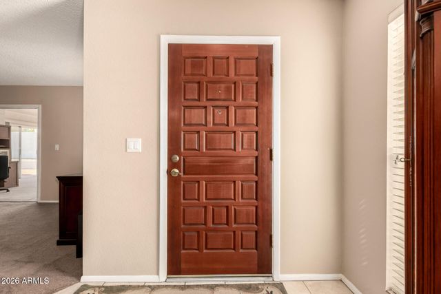 1302 E Rowlands Lane, Phoenix, AZ 85022