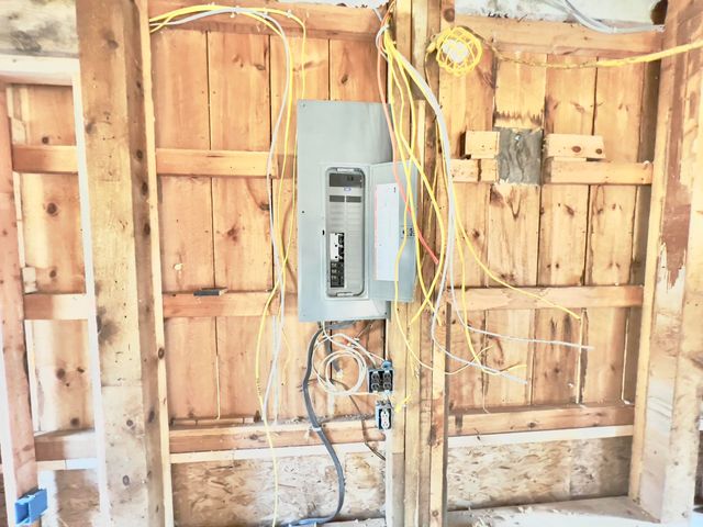 712 Point Road, Willsboro, NY 12996