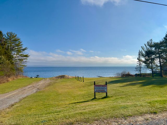 712 Point Road, Willsboro, NY 12996