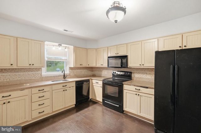 9104 TRUMPS HILL RD, Upper Marlboro, MD 20772