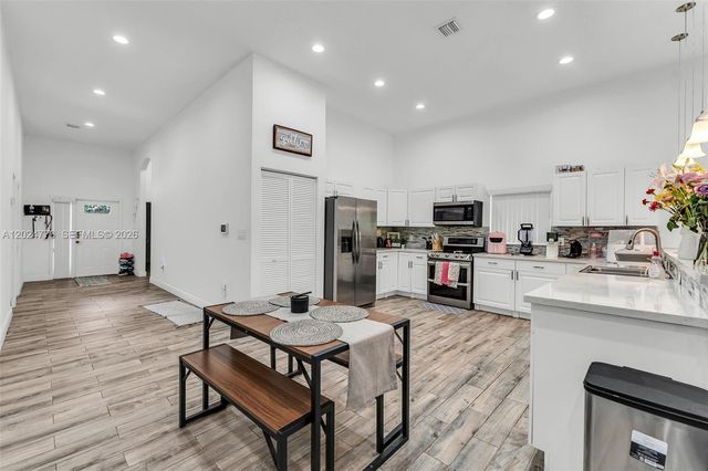 2804 Washington Drive, Fort Lauderdale, FL 33311