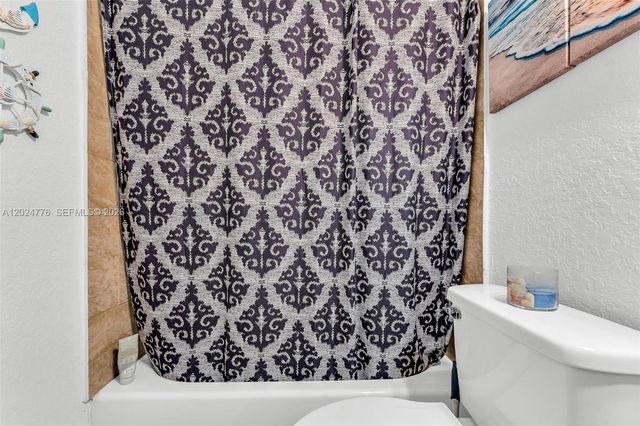 2804 Washington Drive, Fort Lauderdale, FL 33311