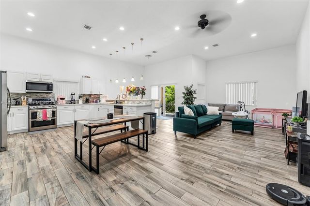2804 Washington Drive, Fort Lauderdale, FL 33311