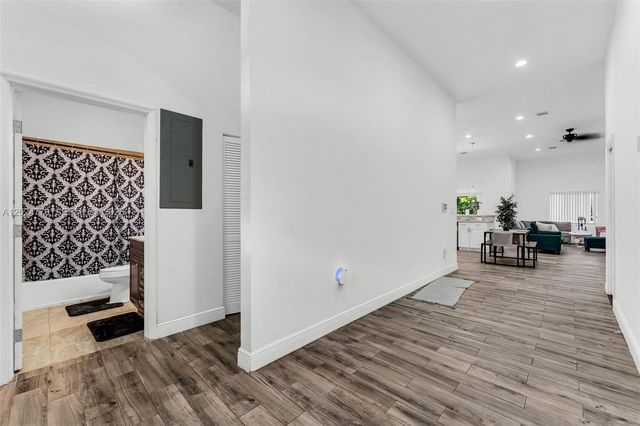 2804 Washington Drive, Fort Lauderdale, FL 33311