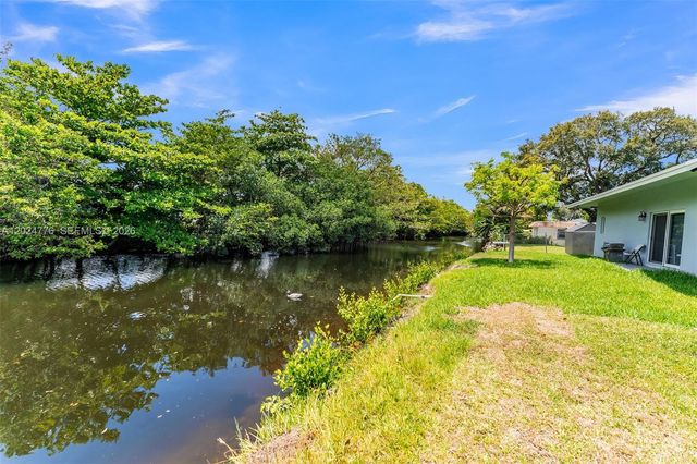 2804 Washington Drive, Fort Lauderdale, FL 33311