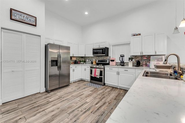 2804 Washington Drive, Fort Lauderdale, FL 33311