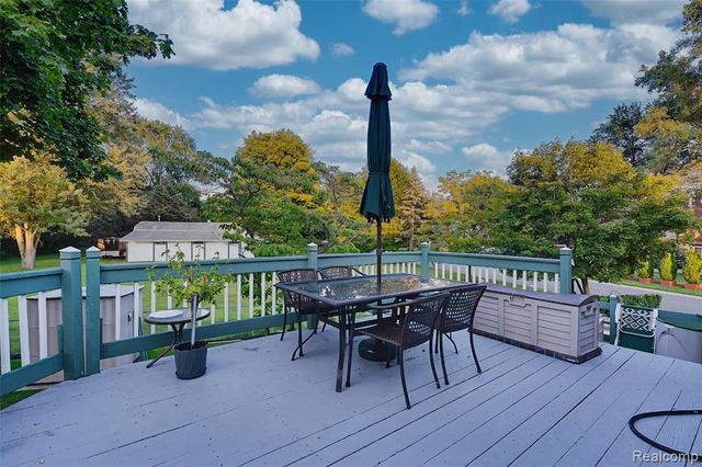 38508 Alma Lane, Westland, MI 48185