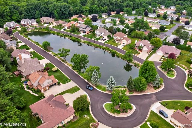 38508 Alma Lane, Westland, MI 48185