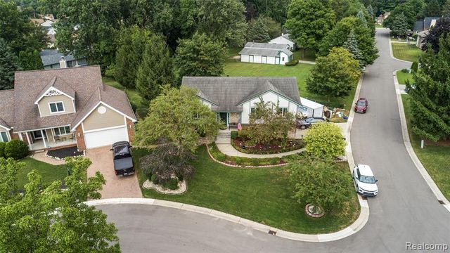38508 Alma Lane, Westland, MI 48185