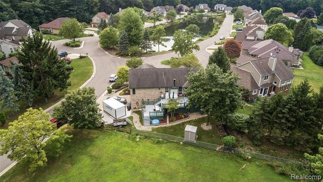 38508 Alma Lane, Westland, MI 48185