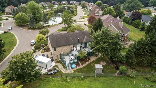 38508 Alma Lane, Westland, MI 48185