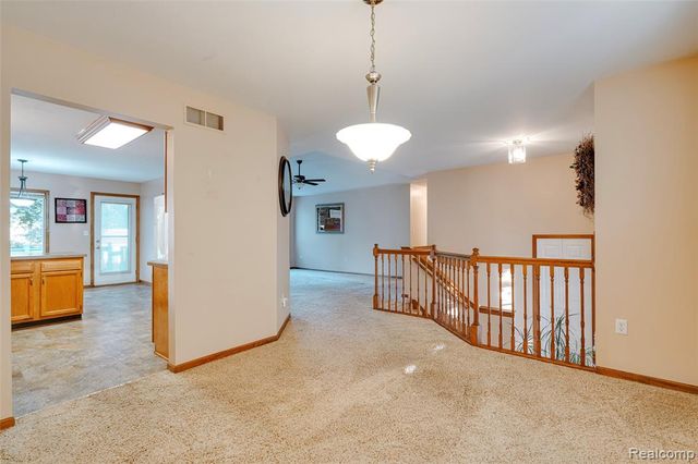 38508 Alma Lane, Westland, MI 48185