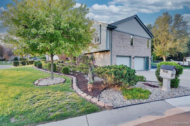 38508 Alma Lane, Westland, MI 48185