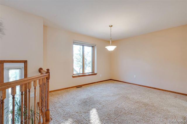 38508 Alma Lane, Westland, MI 48185