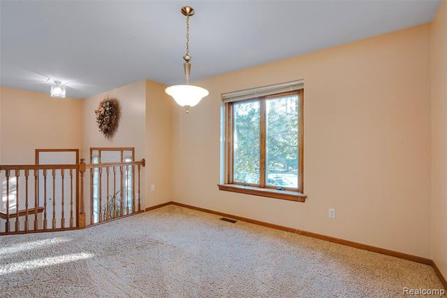 38508 Alma Lane, Westland, MI 48185