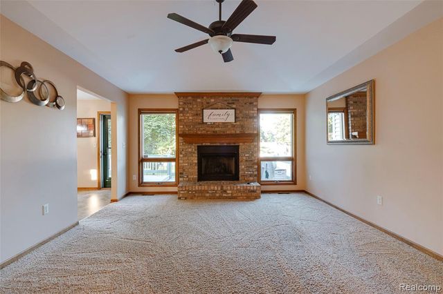 38508 Alma Lane, Westland, MI 48185