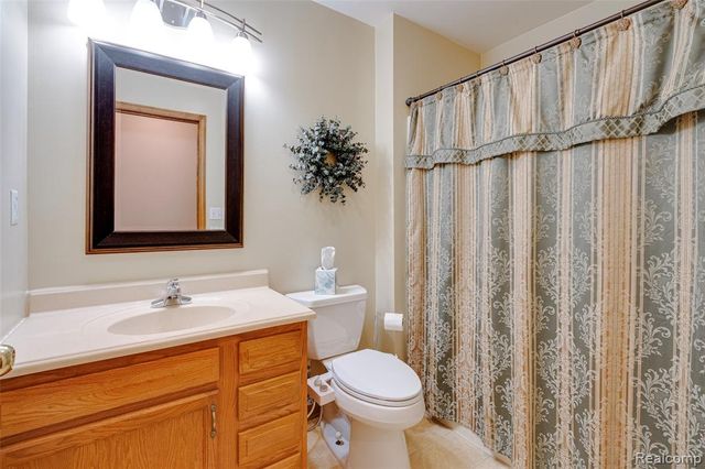 38508 Alma Lane, Westland, MI 48185