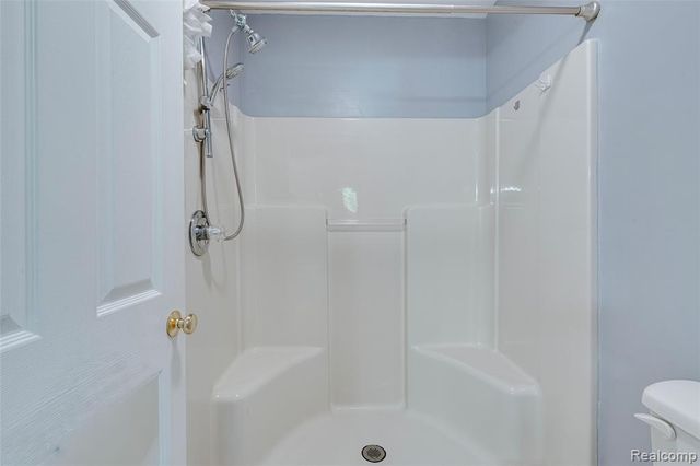 38508 Alma Lane, Westland, MI 48185