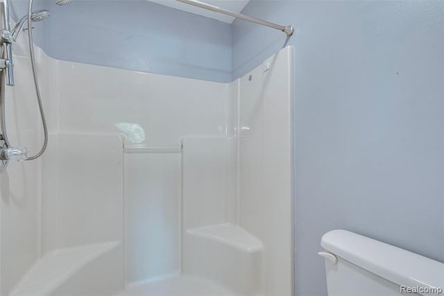 38508 Alma Lane, Westland, MI 48185