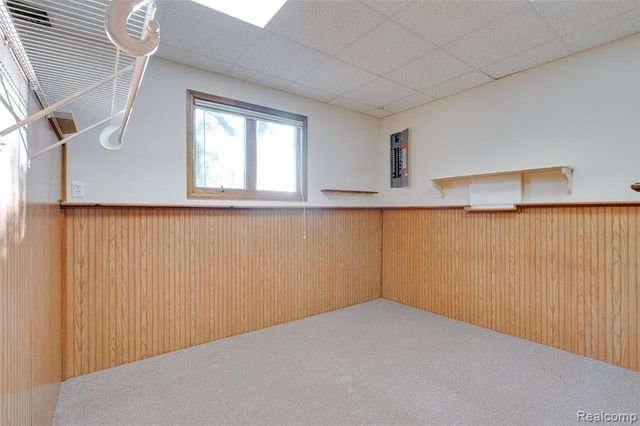 38508 Alma Lane, Westland, MI 48185