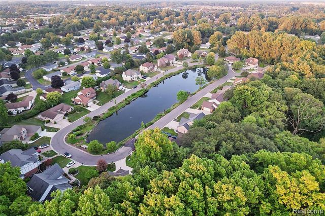 38508 Alma Lane, Westland, MI 48185