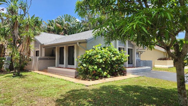 8421 SW 39TH Court, Davie, FL 33328