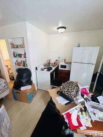 13521 E Mcnichols Road, Detroit, MI 48205