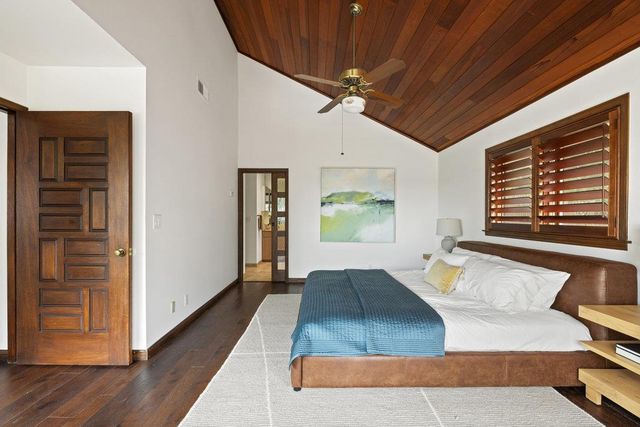 1922 Cypress PT W, Austin, TX 78746