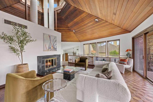 1922 Cypress PT W, Austin, TX 78746