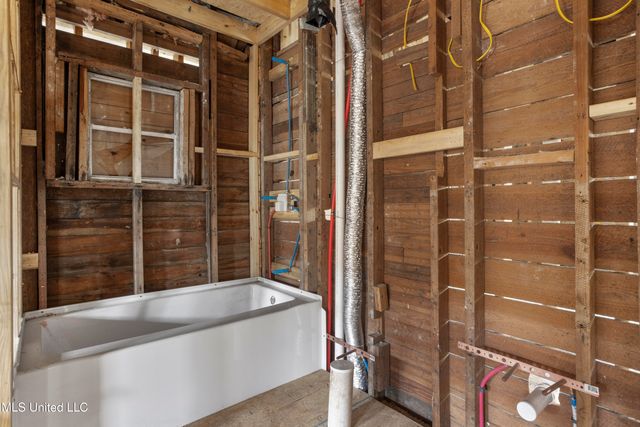 1015 38th Avenue, Gulfport, MS 39501