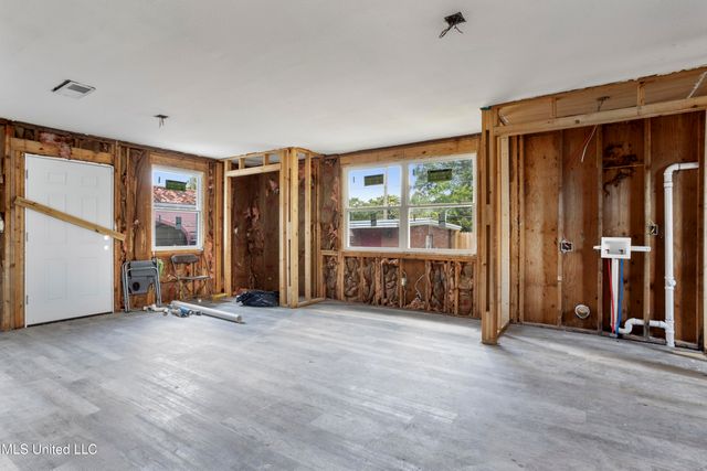 1015 38th Avenue, Gulfport, MS 39501