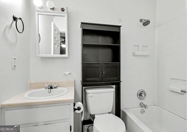 250 Short Road, Jackson, GA 30233