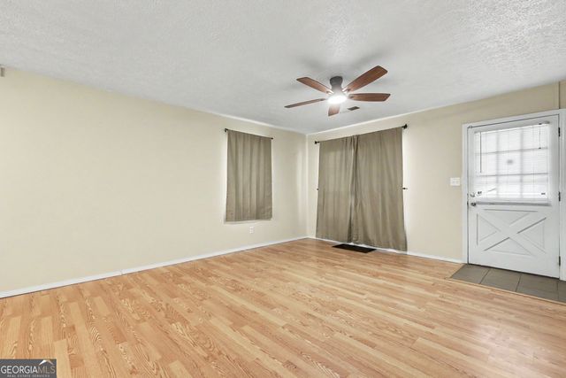 250 Short Road, Jackson, GA 30233