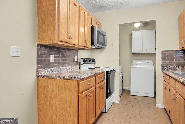250 Short Road, Jackson, GA 30233